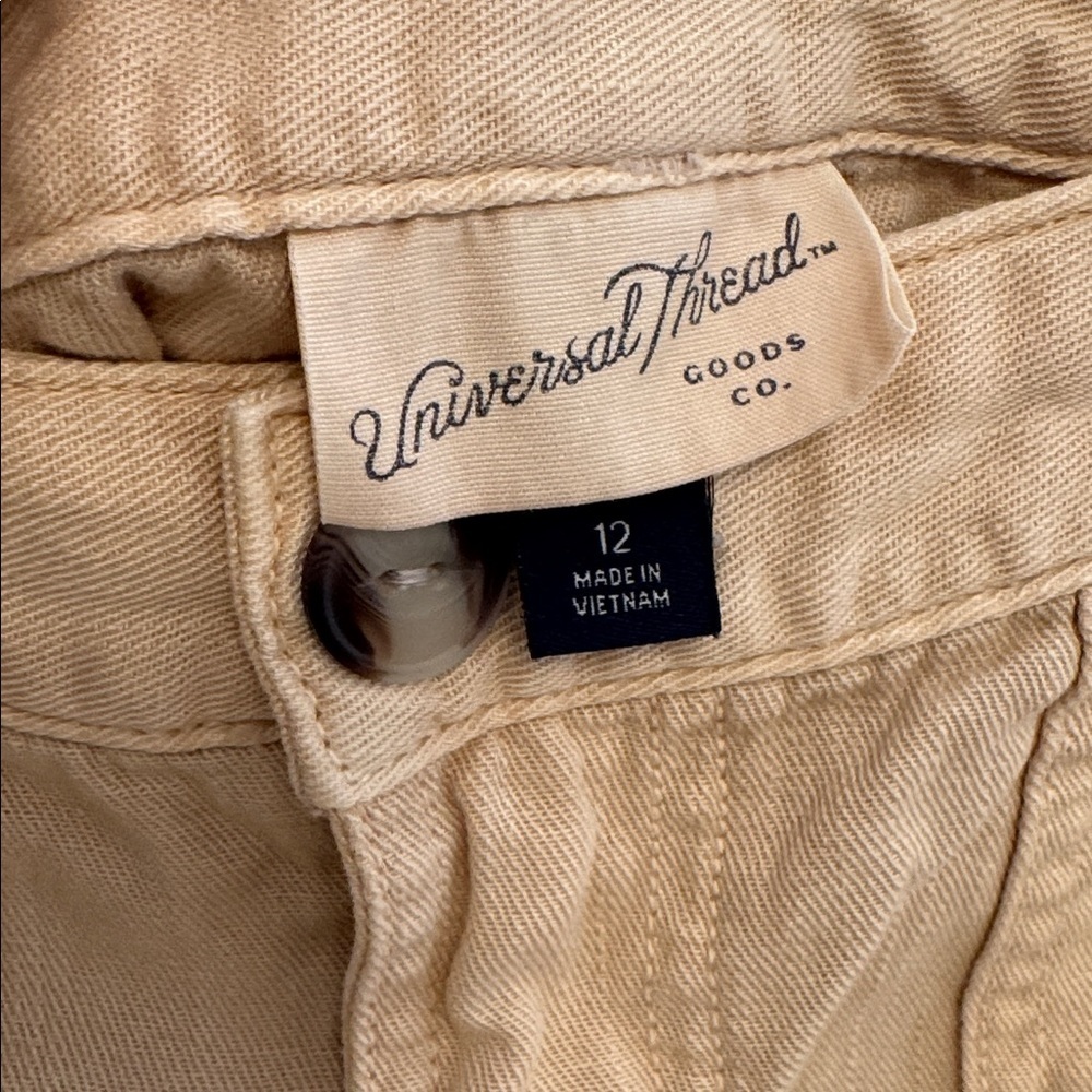 Universal Thread // High Waist Beige Shorts - Picture 2 of 4